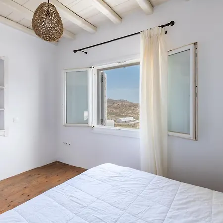Villa Ryakia Villa, 5 Min Away From Super Paradise Beach (Mykonos)