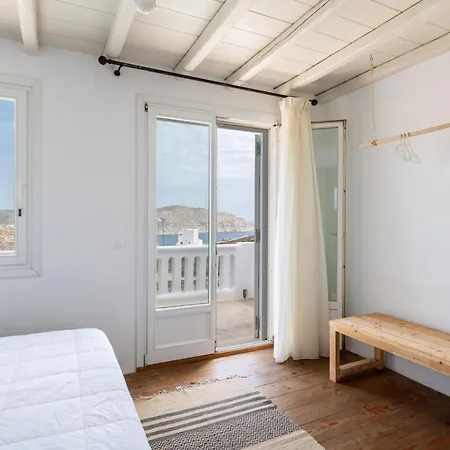 Villa Ryakia Villa, 5 Min Away From
