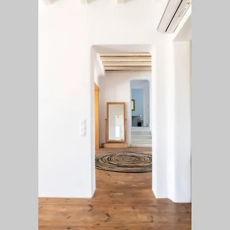 Ryakia Villa, 5 Min Away From Villa