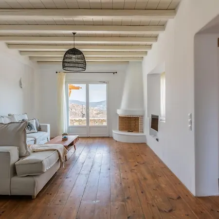 Ryakia Villa, 5 Min Away From Super Paradise Beach (Mykonos)