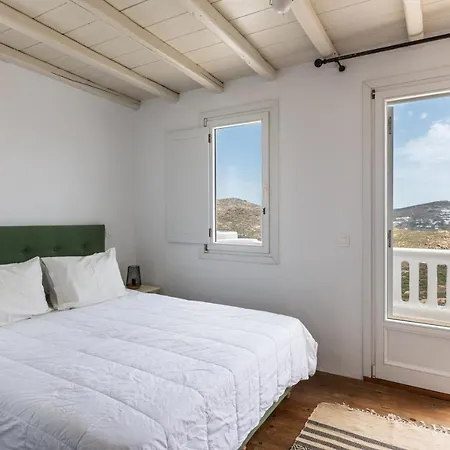 Villa Ryakia Villa, 5 Min Away From Super Paradise Beach (Mykonos)