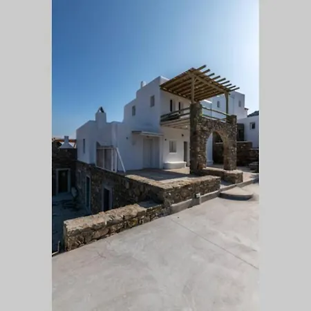 Ryakia Villa, 5 Min Away From Villa Super Paradise Beach (Mykonos)