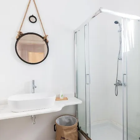 Ryakia Villa, 5 Min Away From Villa Super Paradise Beach (Mykonos)
