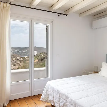 Ryakia Villa, 5 Min Away From Villa *